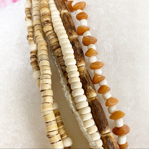 Bohemian Boho Wooden Shell Statement Necklace - Picture 5 of 10